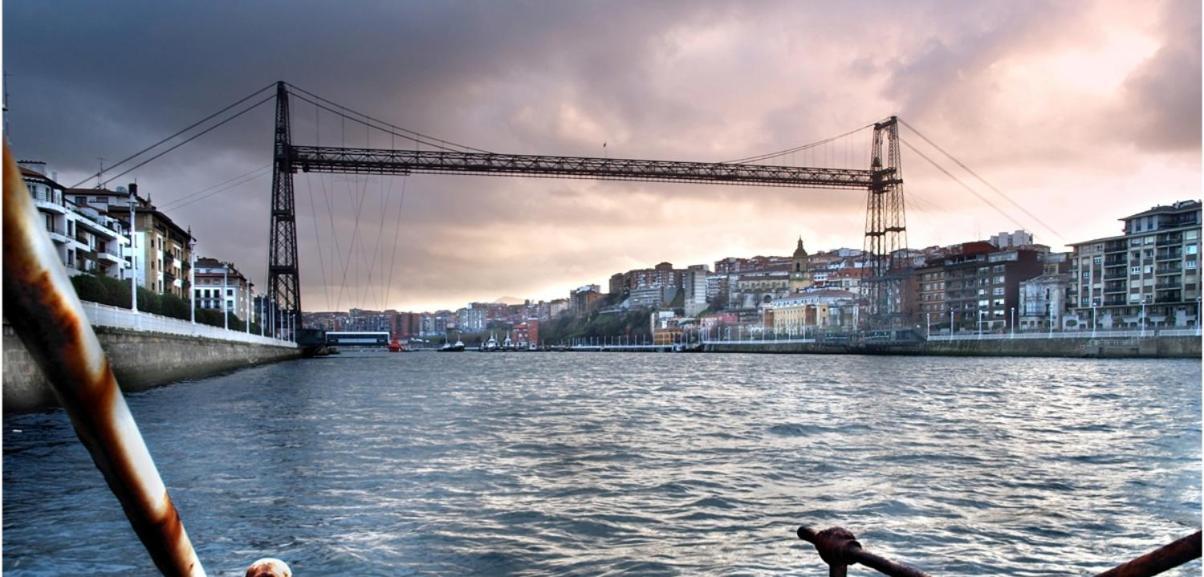 A 5 Minutos Andando Del Casco Viejo, Ayuntamiento, Plaza Circular Y Gran Via De Bilbao Y Proximo A Las 2 Lineas De Metro Eksteriør bilde
