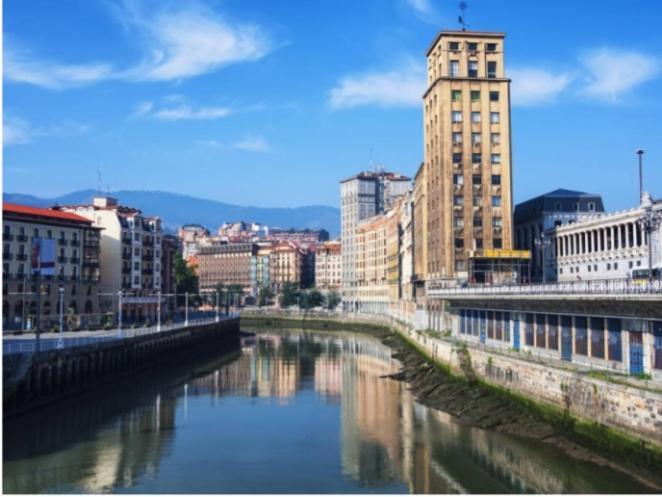 A 5 Minutos Andando Del Casco Viejo, Ayuntamiento, Plaza Circular Y Gran Via De Bilbao Y Proximo A Las 2 Lineas De Metro Eksteriør bilde